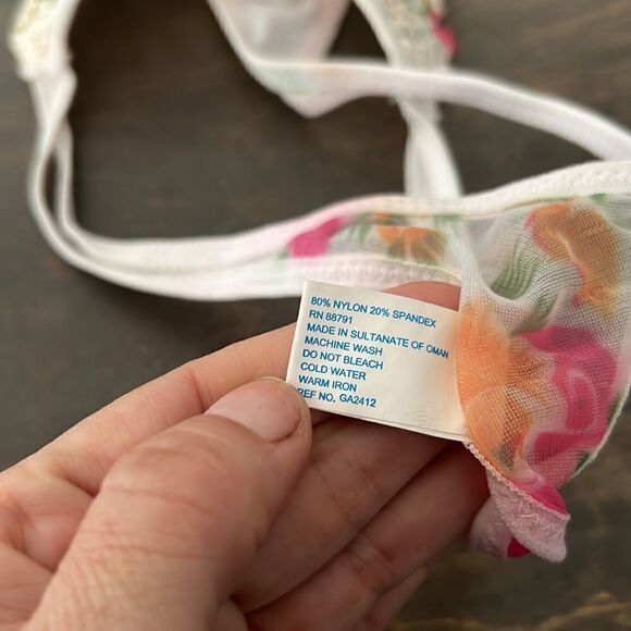 Floral embroidery double string thong Sz-Large - Picture 7 of 10